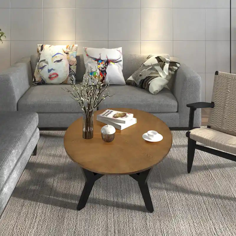 Runde Couchtische aus Holz im Mid-Century-Farmhouse-Stil