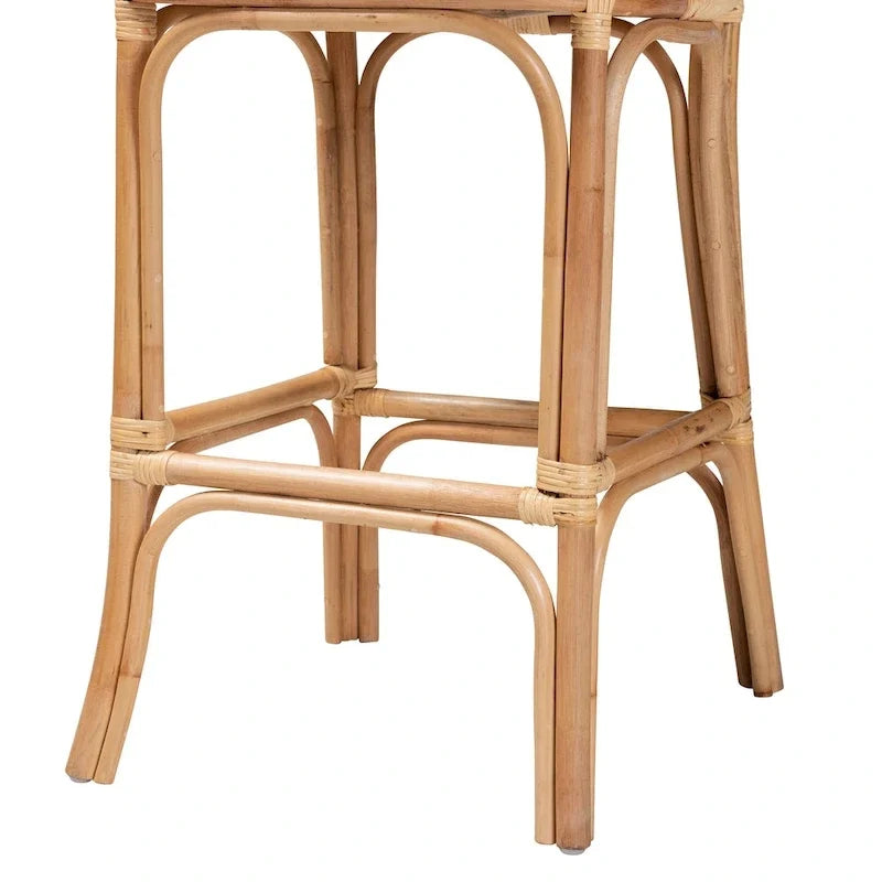 Taburete moderno bohemio de ratán marrón natural