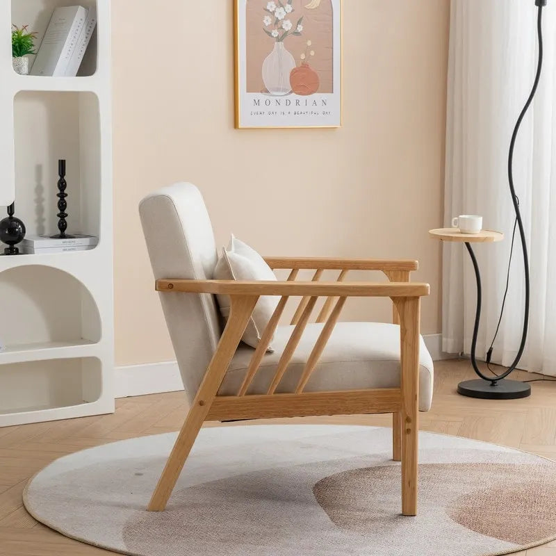 Polster-Sessel aus Bouclé und Massivholz im Mid-Century-Stil