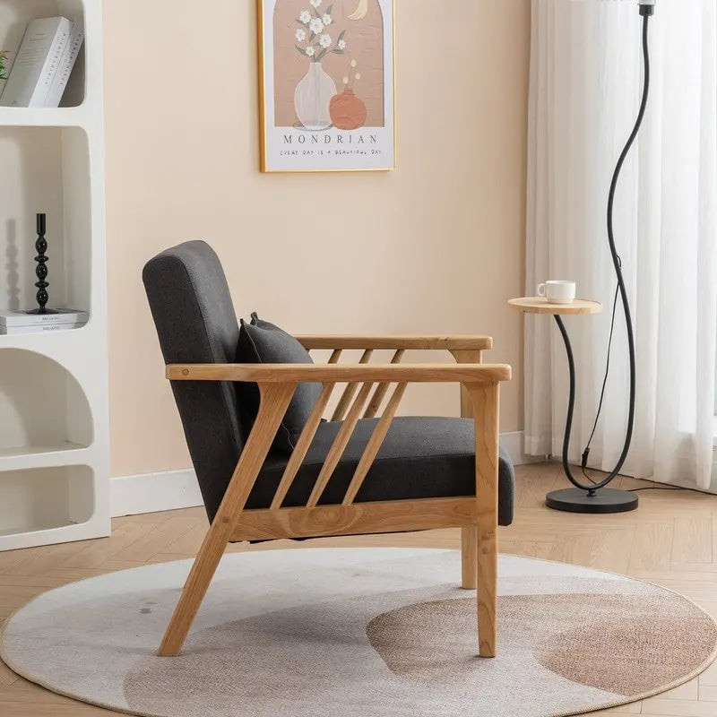 Polster-Sessel aus Bouclé und Massivholz im Mid-Century-Stil