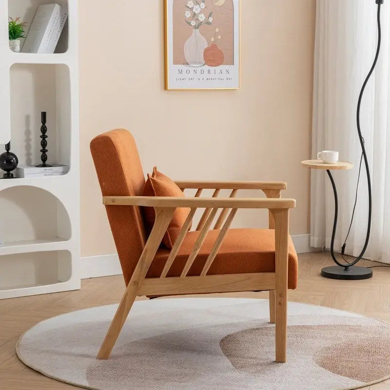 Polster-Sessel aus Bouclé und Massivholz im Mid-Century-Stil
