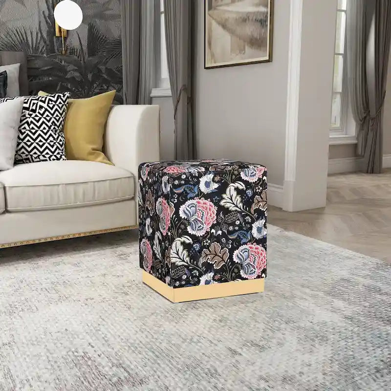 Quadratischer Samt-Hocker mit Polsterung und goldbeschichtetem Sockel
