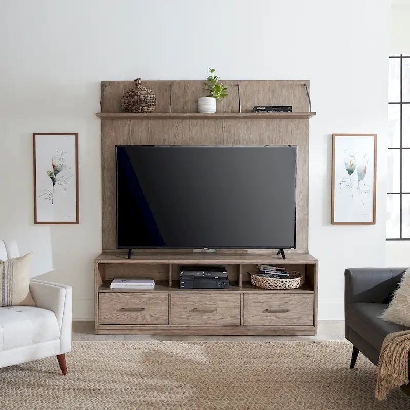 Poliertes beigefarbenes Multimedia-Sideboard